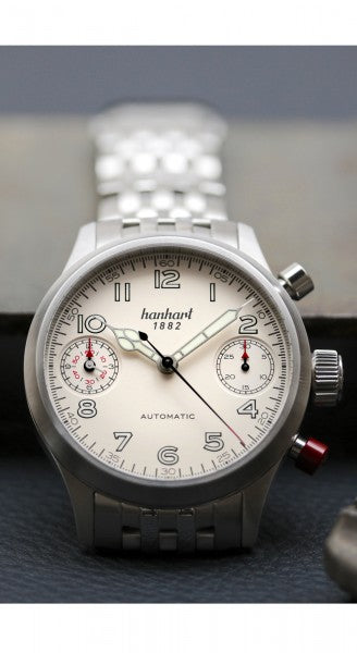 Montre Hanhart 1882 - Pioneer TwinDicator couture écrue, lunette lisse