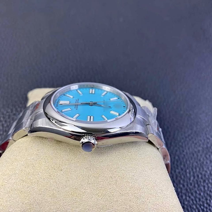 MONTRE DE LUXE STARBUCKS