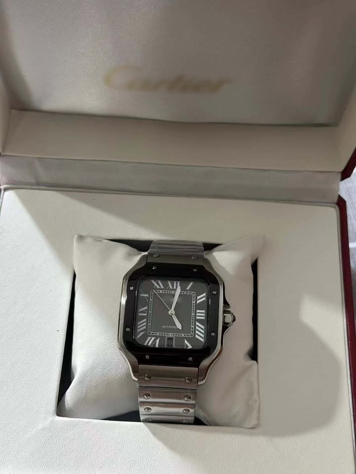 MONTRE CARRÉE DE LUXE