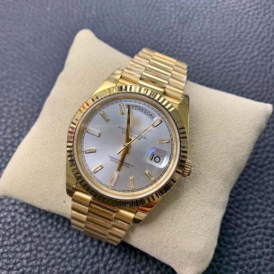 MONTRE DE LUXE ROLEX CADRAN ARGENT OR