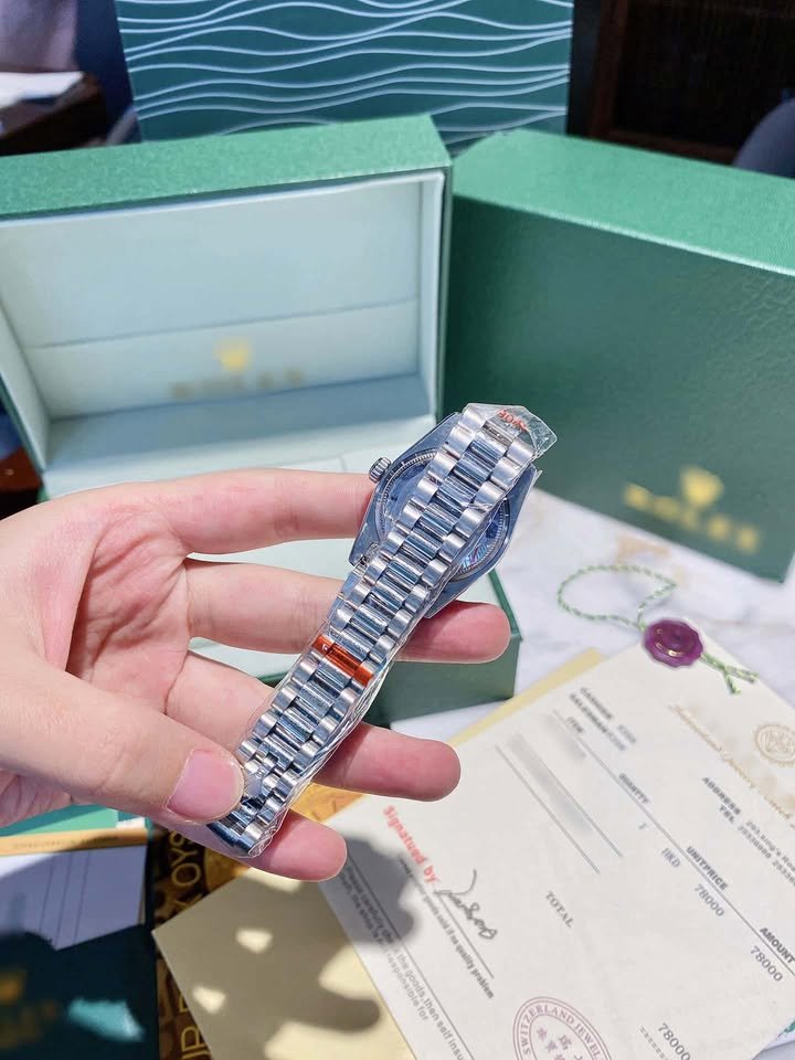 MONTRE DE LUXE ROLEX CADRAN ROSE