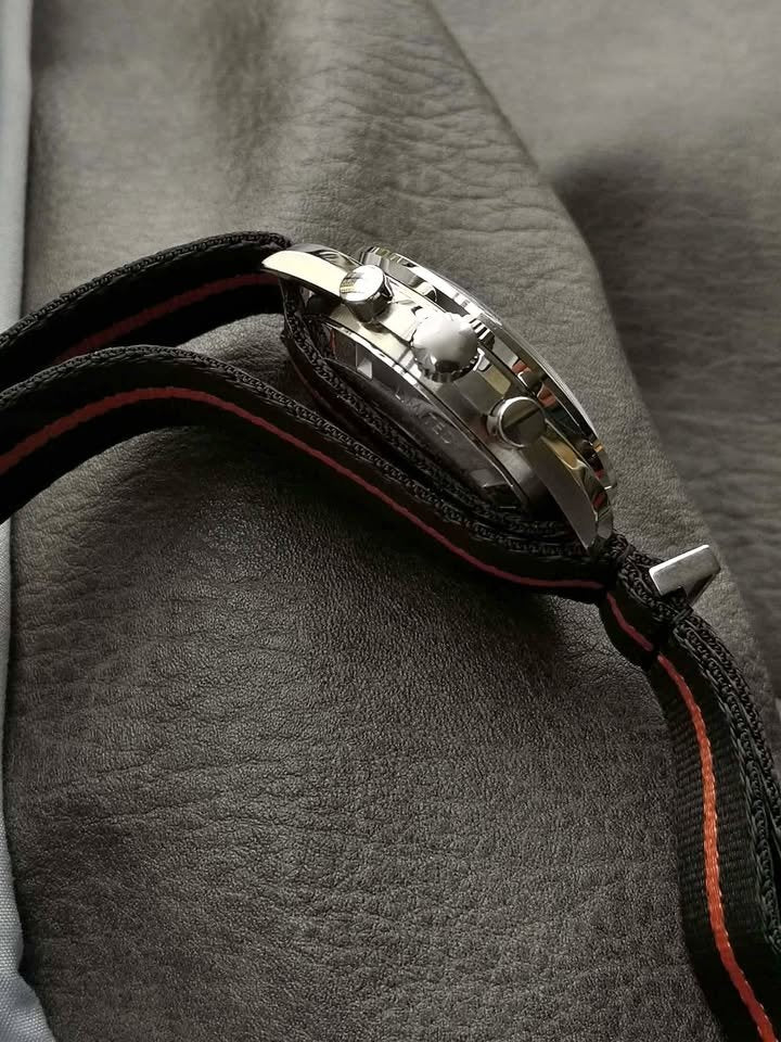 MONTRE DE LUXE & BRACELET EN TISSU