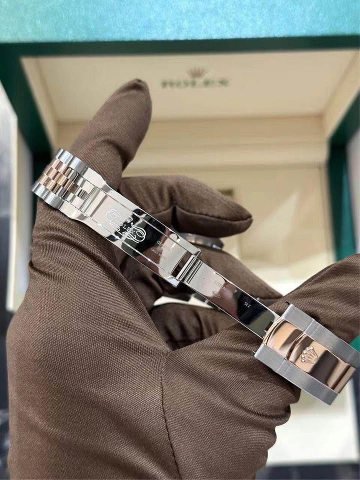 Rolex Datejust 41 mm – Bicolore or rose et acier inoxydable | Cadran diamant |