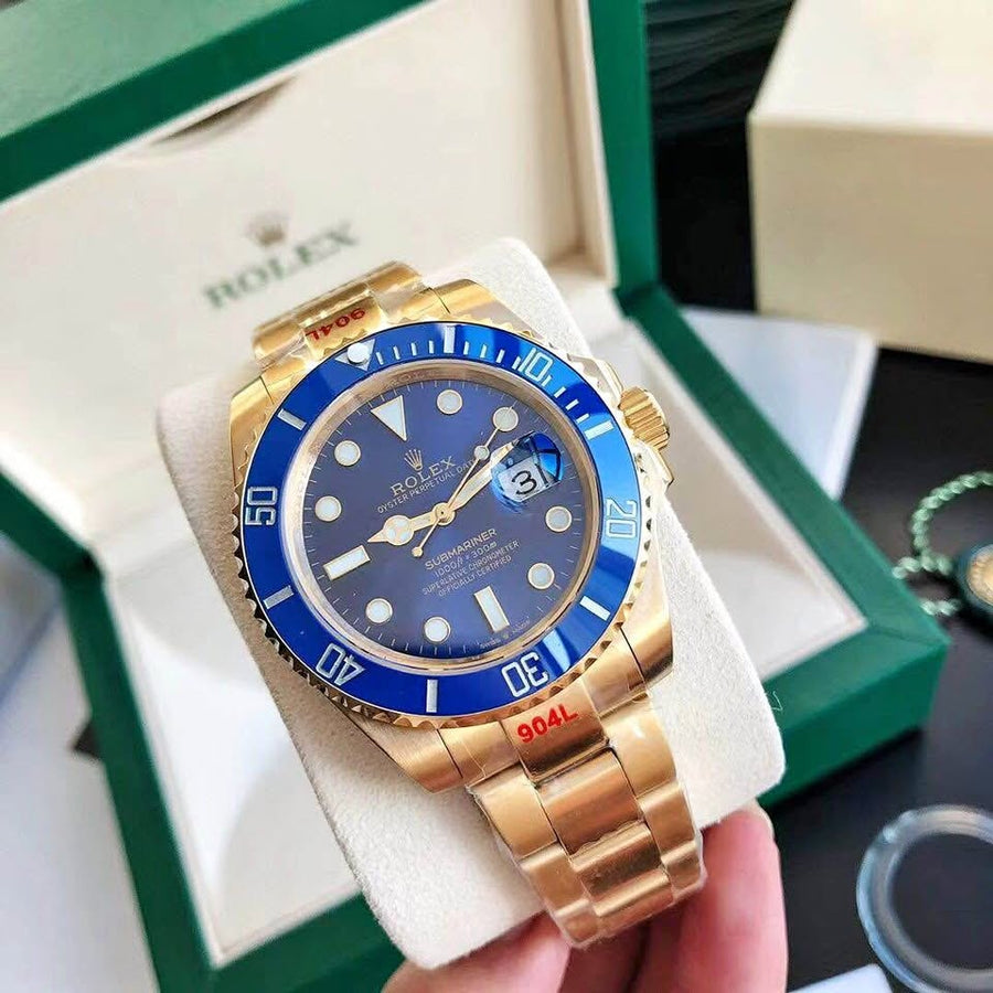 Rolex Submariner Date en or jaune 18 carats – Cadran et lunette bleus – Modèle 126618LB