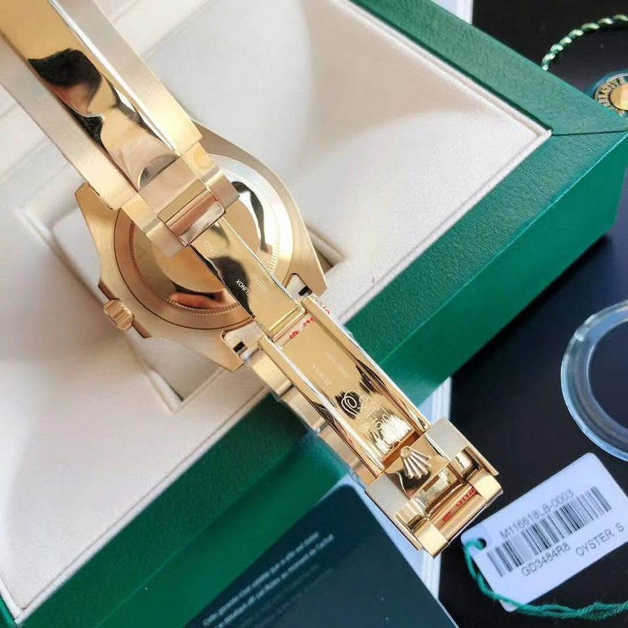 Rolex Submariner Date en or jaune 18 carats – Cadran et lunette bleus – Modèle 126618LB