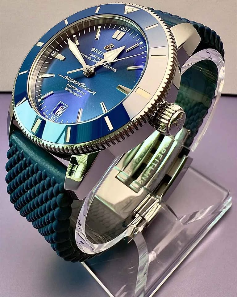 Montre Breitling Superocean Heritage II