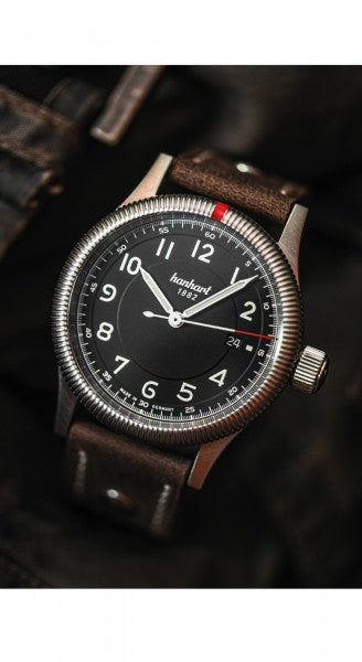 Montre Hanhart 1882 - Pioneer One Noir
