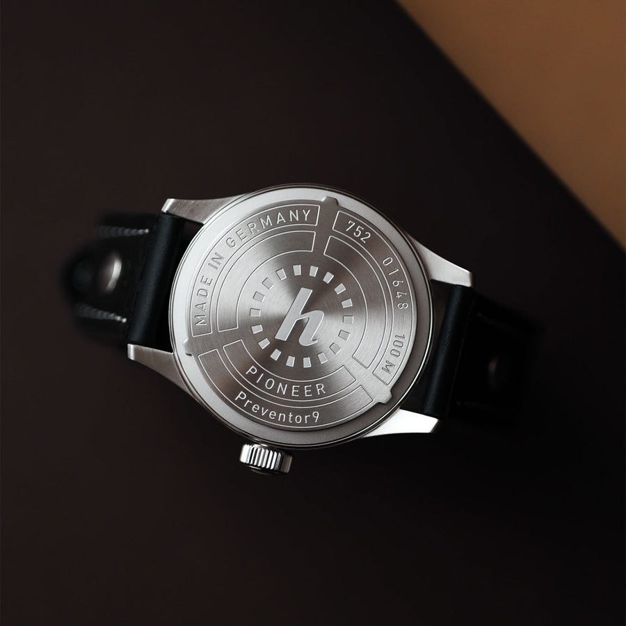 Montre Hanhart 1882 - Pioneer Preventor9 cadran noir